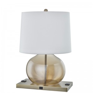 Ambassy Suites Hotel Amber Glass Table Lamp met een op/off rocker -schakelaar, twee handige winkels in hotelzaal